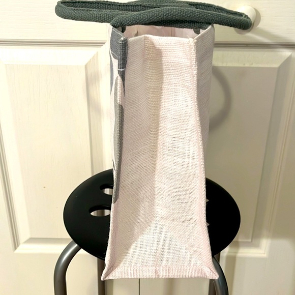 NEW Dermatologica woven tote, 14” x 12” x 6” - Picture 5 of 9